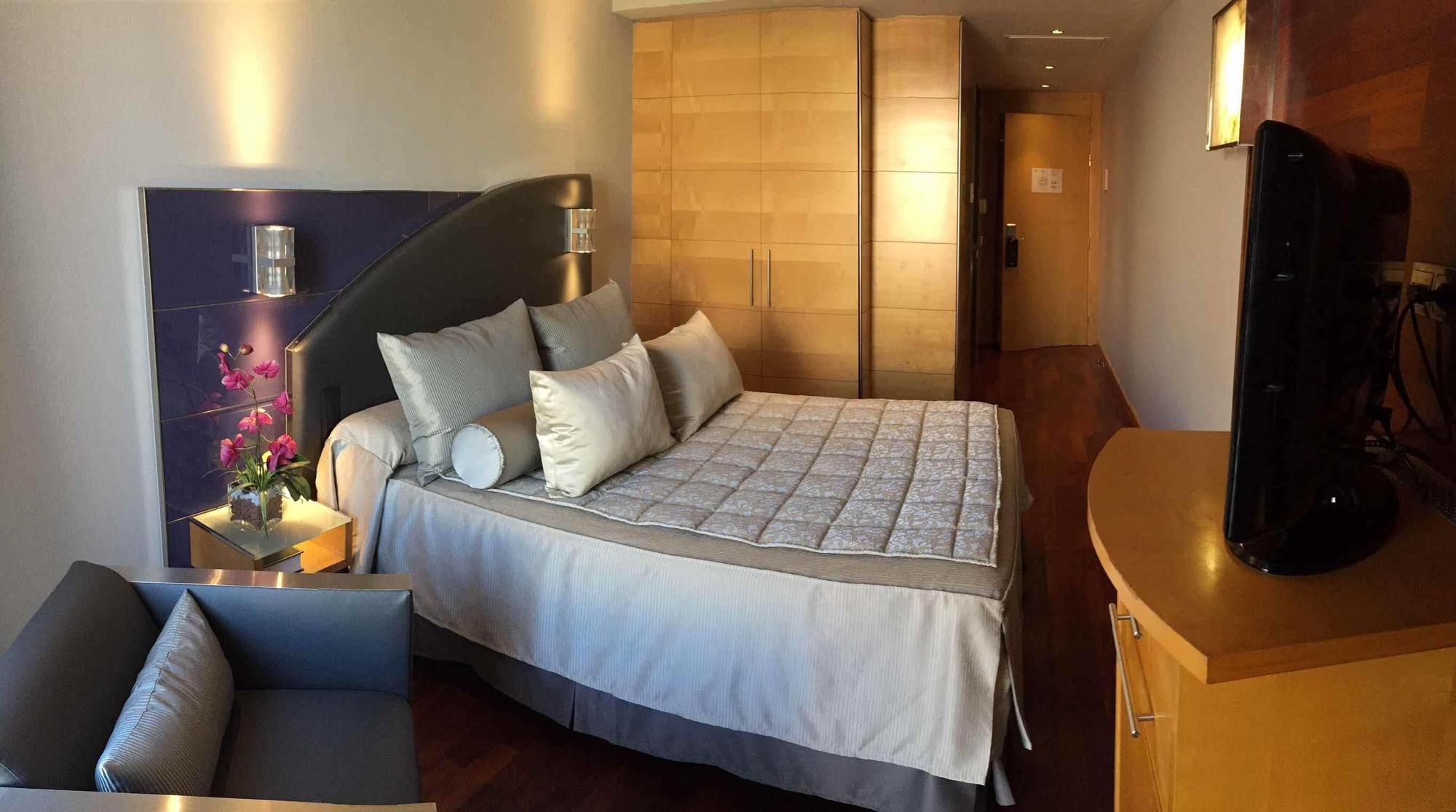 Hotel Sansi Barcelona Quarto foto