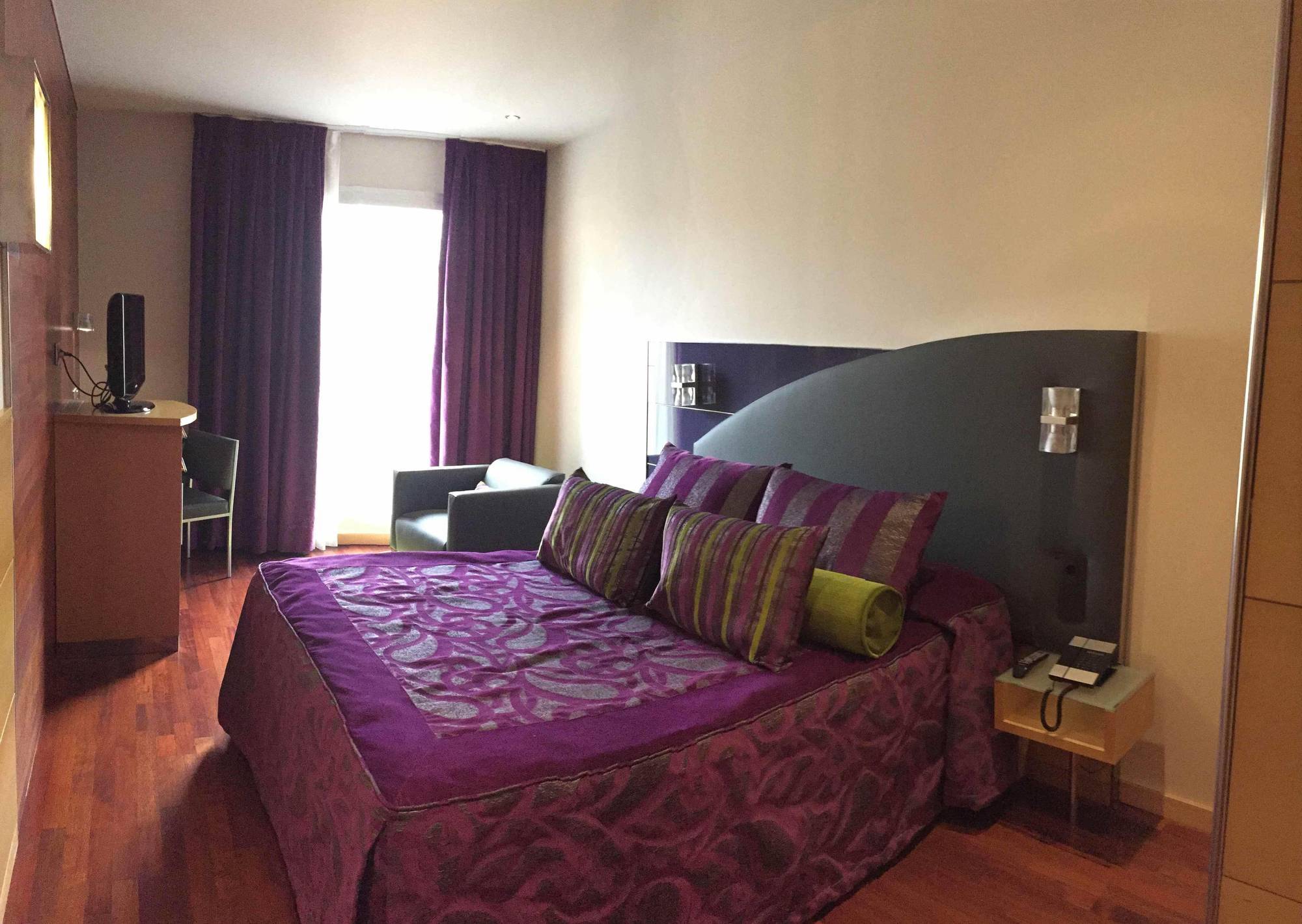 Hotel Sansi Barcelona Quarto foto